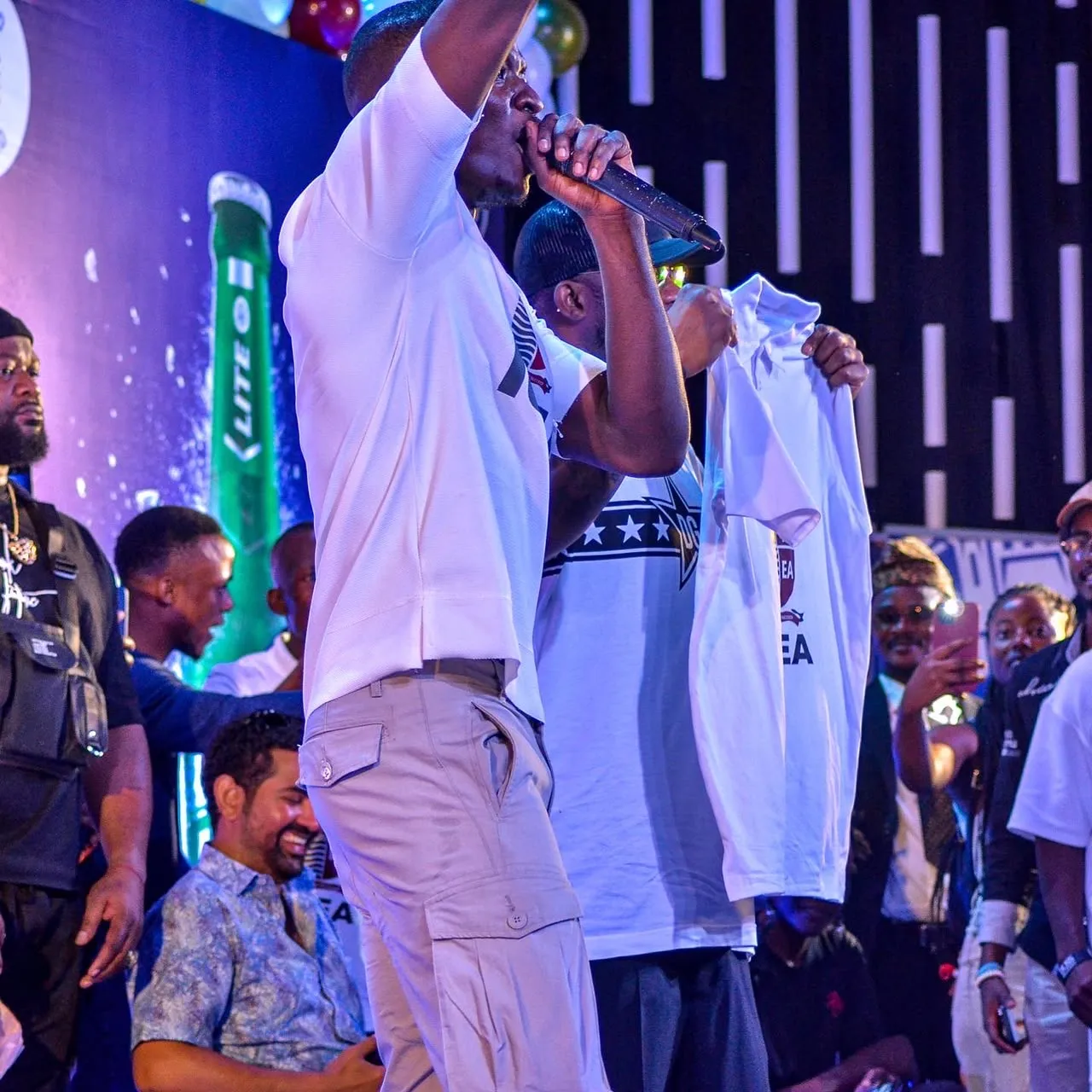 Conférence de presse de Fally Ipupa — Kampala